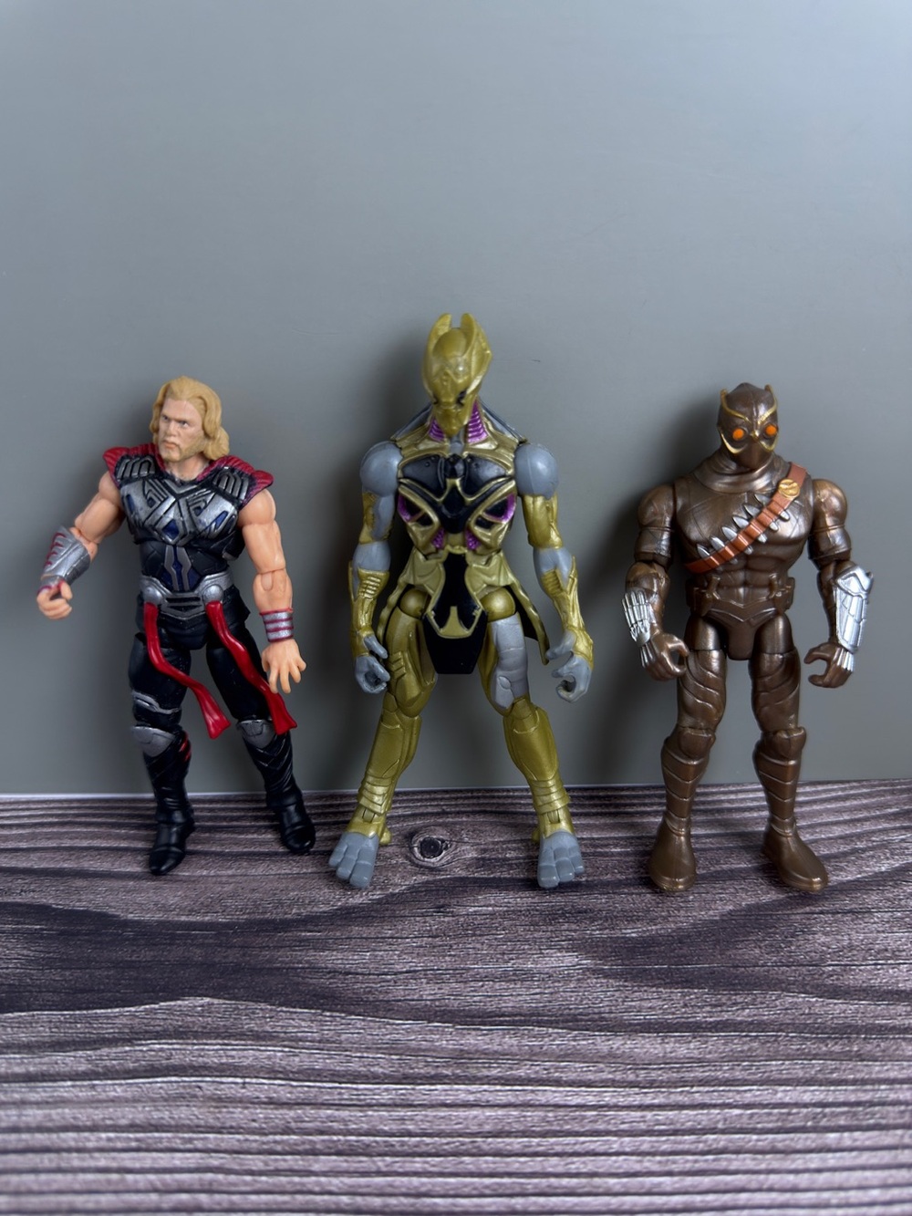 Marvel Thor Chitauri DC Talon 4” Action Figure Lot 3pcs